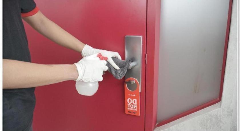RedDoorz Plus near Mall Bali Galeria 2 Denpasar Exterior foto
